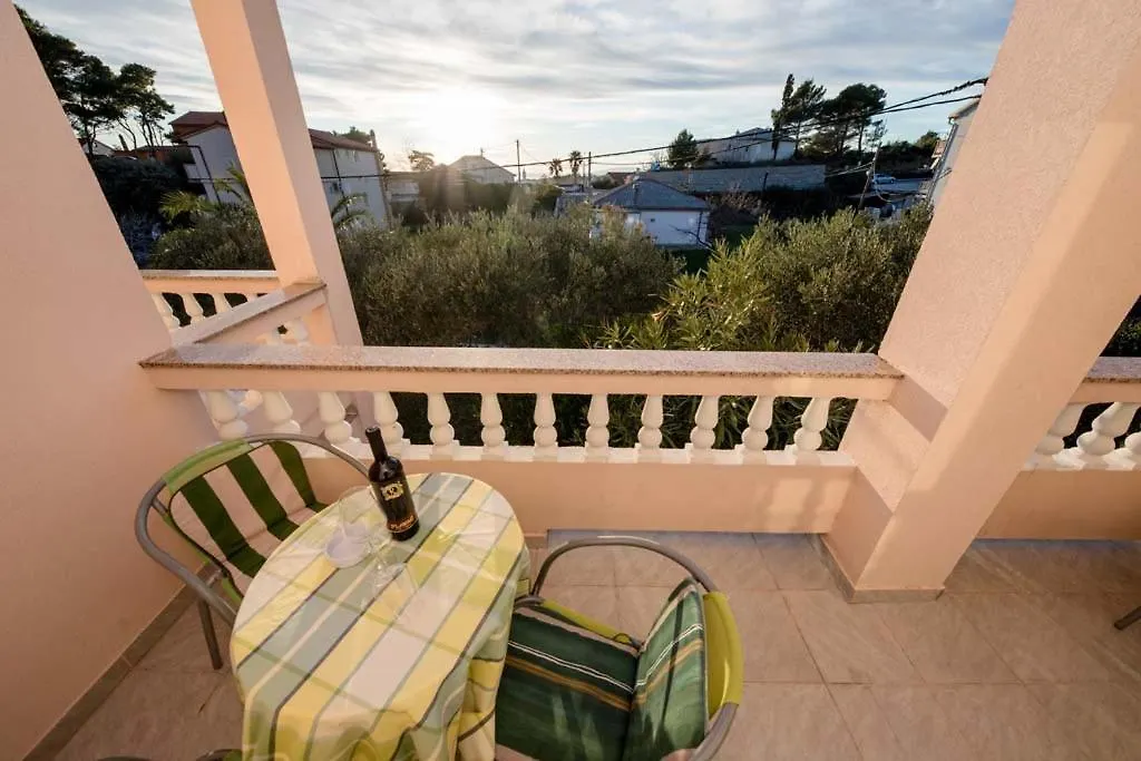 Apartmani Luka Banjol Apartment