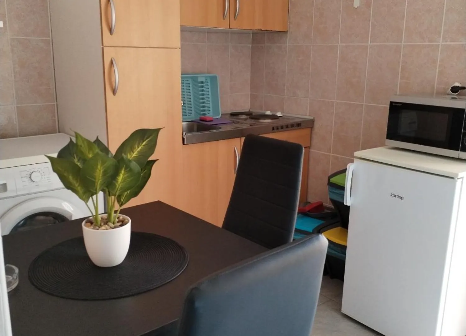 Apartmani Luka Banjol 0*,  Croatia